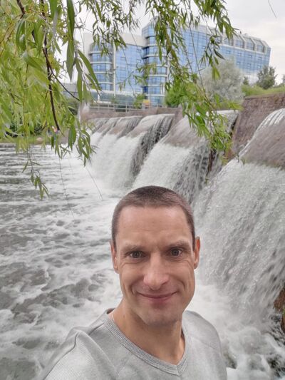  ,   Andrei, 46 ,   ,   , c 