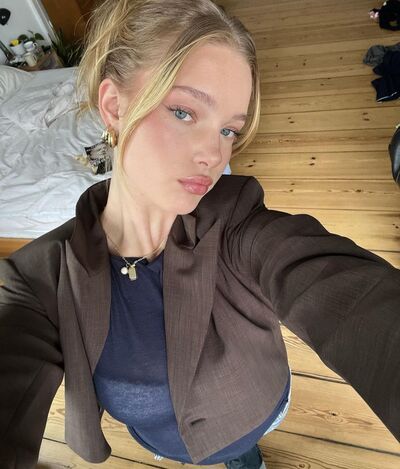  ,   , 24 ,   ,   , c 