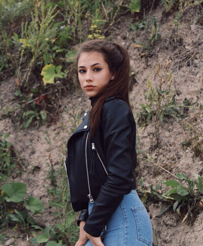  ,   Alisa, 28 ,   ,   