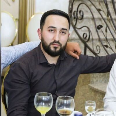  ,   Ash, 34 ,   ,   