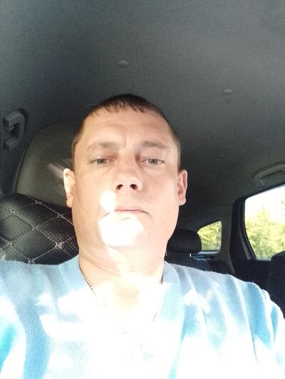  ,   Maikl, 42 ,   ,   