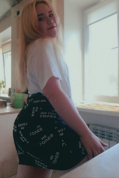  ,   Kitty, 24 ,   ,   , c 