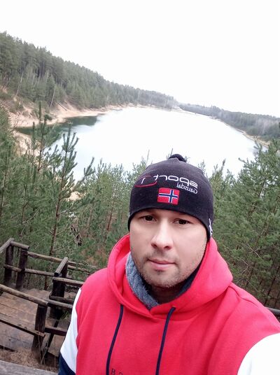  An Cabhan,   Oskar, 40 ,     , c 