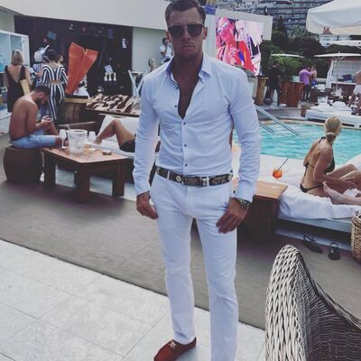  ,   Victor, 38 ,   ,   , c 