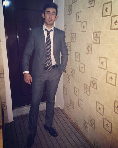  ,   Rasul, 32 ,   