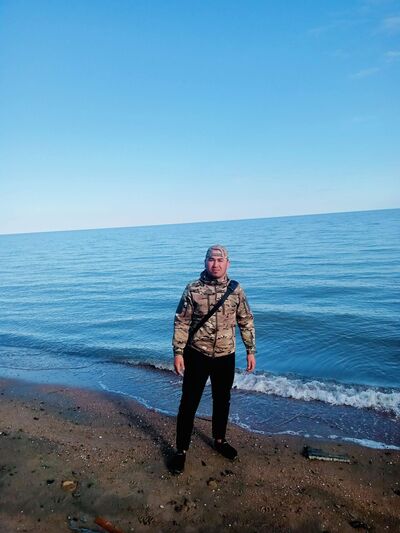  --,   Islom, 25 ,   ,   