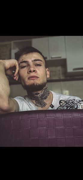  ,   Nikolas, 23 ,   ,   