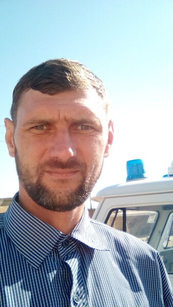  ,   Andrei, 40 ,   ,   , c 