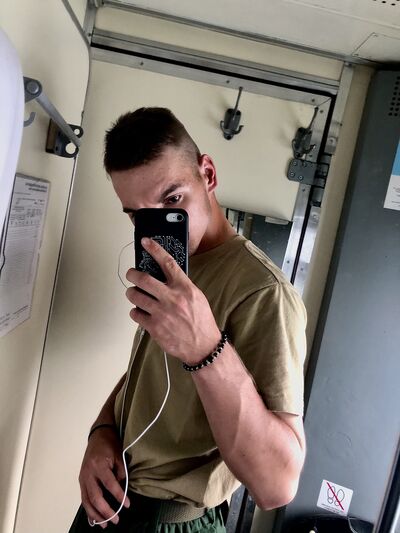  ,   Artyom, 23 ,   ,   , c 