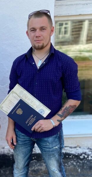  ,   Viktor, 28 ,   ,   , c , 