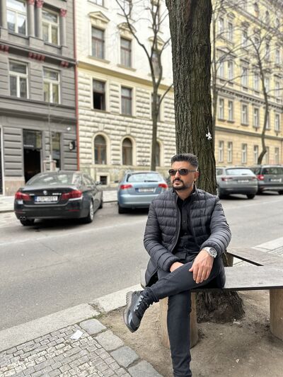  Praha,   Mustafa, 31 ,   ,   