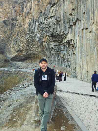  ,   Gevorg, 35 ,   ,   