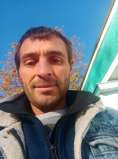  ,   Sandu, 43 ,   ,   