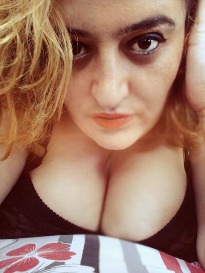  ,   LIKA, 42 ,   ,   , c 