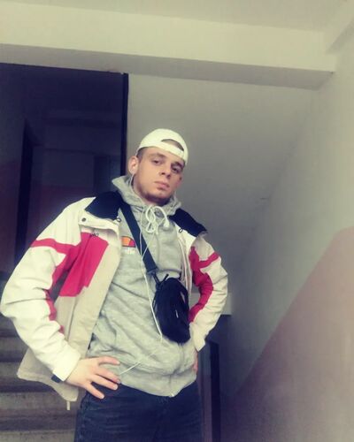  ,   Danik, 23 ,   ,   