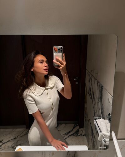  ,   Marina, 28 ,   ,   , c , 