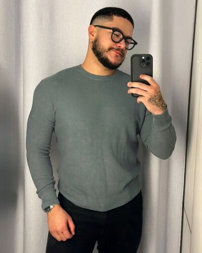  ,   Artem, 37 ,     , c 