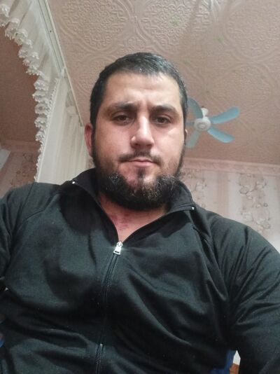  ,   Ali, 35 ,   ,   