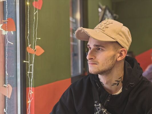  ,   Max, 22 ,   