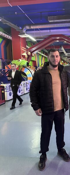  ,   Aanzor, 28 ,   ,   