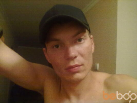  ,   Johnny, 40 ,   