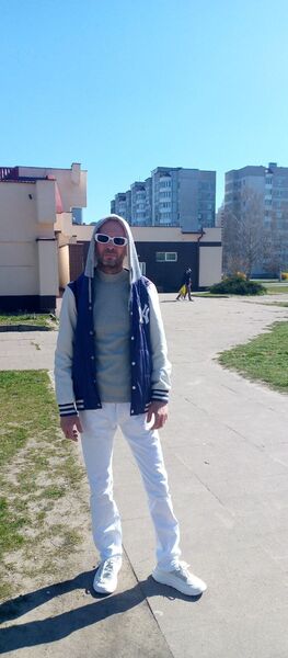  ,   Alex, 39 ,   ,   , c , 