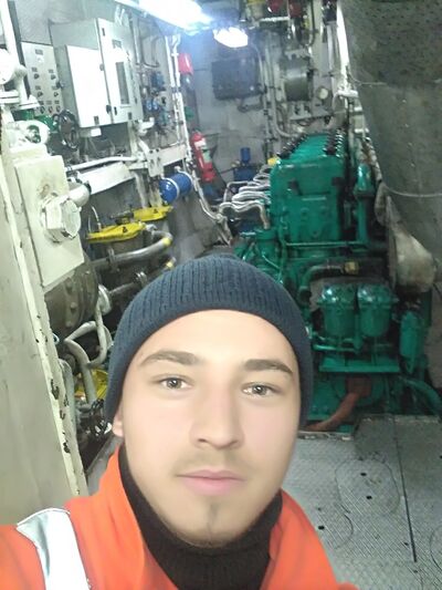  ,   Viktor, 26 ,   ,   , c 
