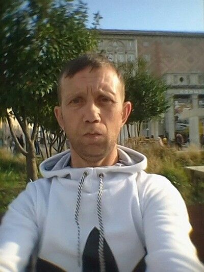  13964859  Graf, 48 ,    