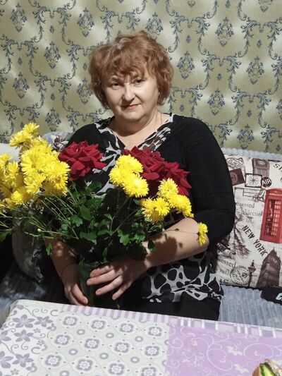  ,   Elena, 64 ,   c , 