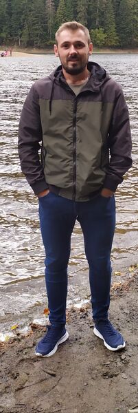 Zory,   , 32 ,   ,   