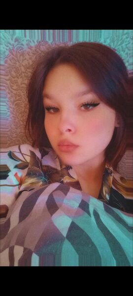  ,   Darya, 20 ,  