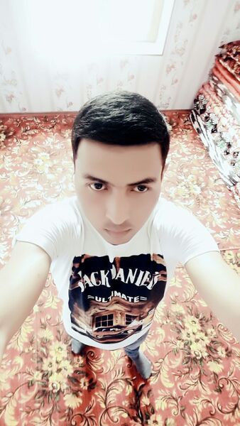  ,   Xxxxx, 32 ,   