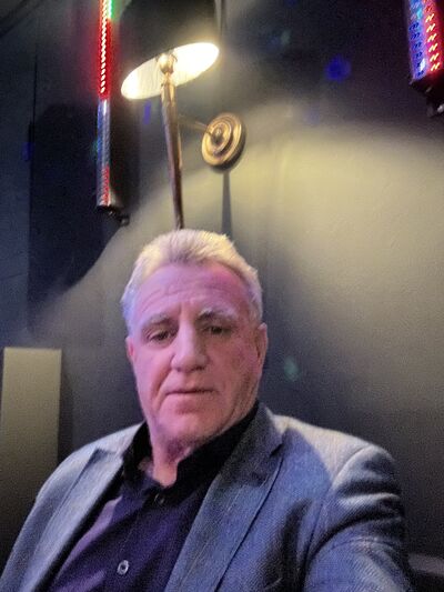  Krefeld,   , 59 ,   c 