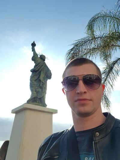  ,   Alex, 40 ,   