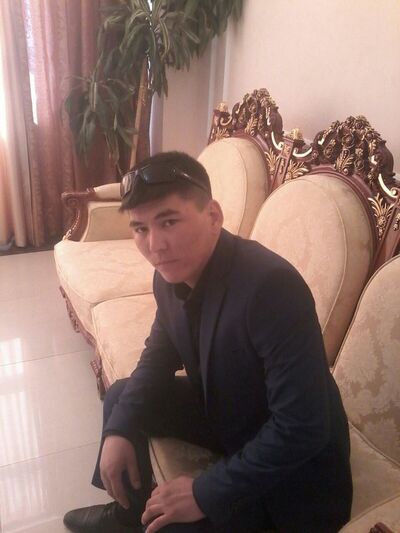  ,   Janik, 37 ,   ,   , c 