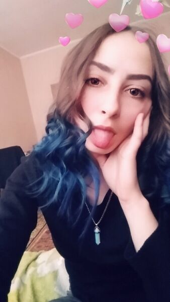  ,   Tania, 25 ,   