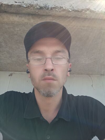  ,   Evgeny, 42 ,   ,   , c 