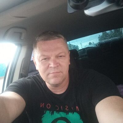  ,   Aleks, 52 ,   ,   