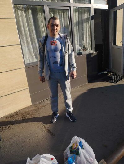  ,   Sasha, 36 ,   ,   
