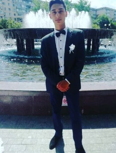 ,   Alex, 21 ,   ,   