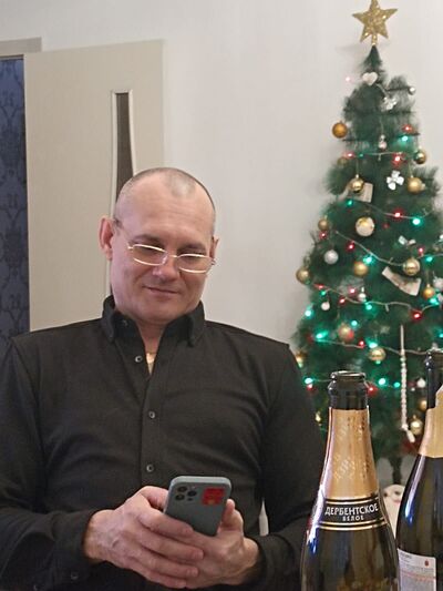  -,   Roman, 43 ,     , c 