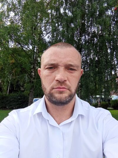  ,   Maxim, 27 ,   ,   , c 