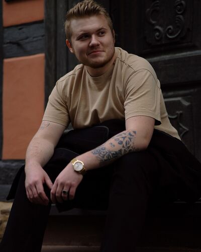  ,   Paul, 29 ,   ,   , c , 
