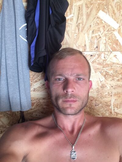  ,   Juri, 40 ,   