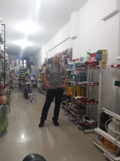  ,   Igor, 47 ,   