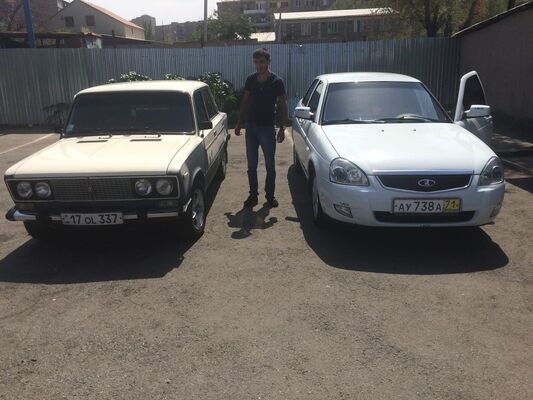  ,   Karen, 32 ,   ,   , c , 