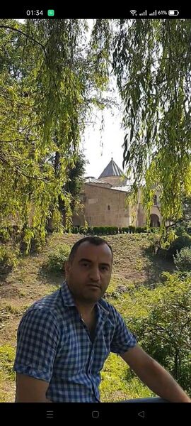  ,   Artur, 46 ,   ,   