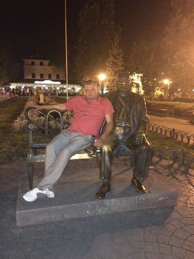  ,   Alex, 46 ,   