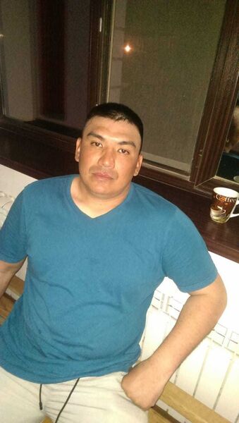  ,   Ruslan, 40 ,   ,   , c 