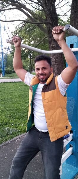  ,   Guru, 23 ,   ,   